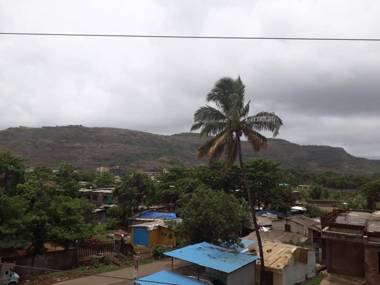 Maharaja Family Guest House