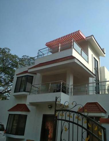 Royal Villa 2 - 3 bhk A/C bungalow in Lonavala