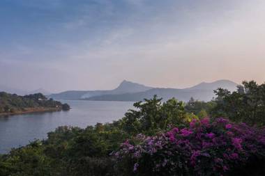 StayVista at Lake Mansion