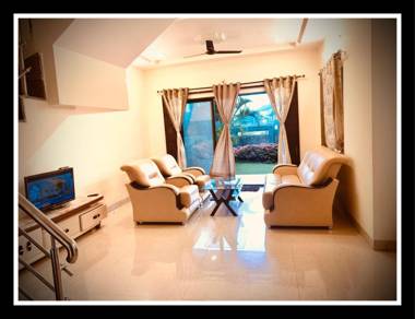 The Emerald Hillside Villa 2