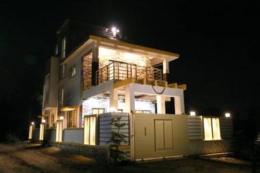 Rocky Villa 4Bhk Lonavala