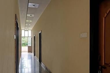 Capital O 81207 Hotel Jagdamba Palace