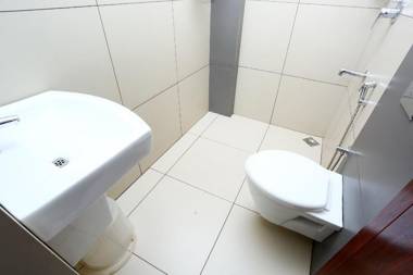 OYO 15190 Select Residency