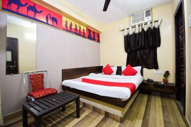 OYO 10137 Hotel Vaishnavi