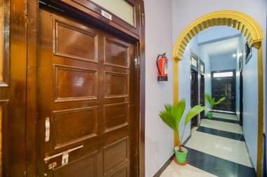 OYO 48698 Hotel Settle Inn