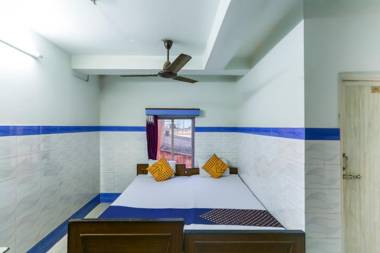 OYO Flagship 75749 Royal Residency