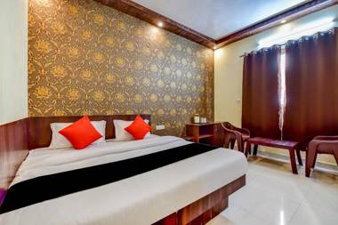 Capital O 72445 Hotel Radhika Royal