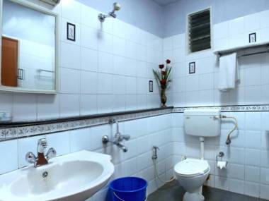 Hotel Hilltop Towers