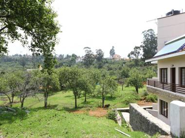 OYO 13848 Hexa Moon Heights