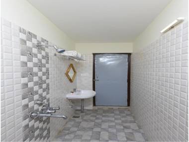 OYO 13848 Hexa Moon Heights