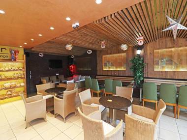 OYO 27977 Hotel Ashiyana