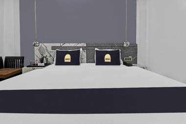 Townhouse 1001 Hotel Mansa