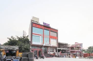 Capital O 64299 Hotel Suncity