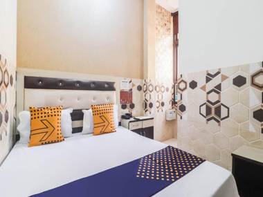 SPOT ON 74399 Hotel Vinamra