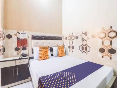 SPOT ON 74399 Hotel Vinamra