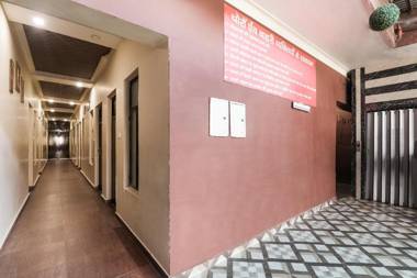 OYO 75205 Hotel Samrat