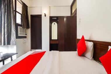 OYO Flagship 77769 Hotel Ashoka Inn