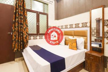 OYO Flagship 78167 Hotel Royal Castle