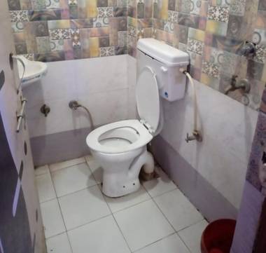 Radhey Milan By WB Inn Kanpur