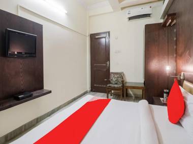 Collection O 80022 Hotel President