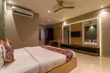 FabHotel Maya Crystal