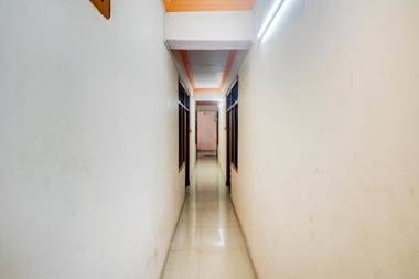OYO 84006 Hotel Shiv Kripa