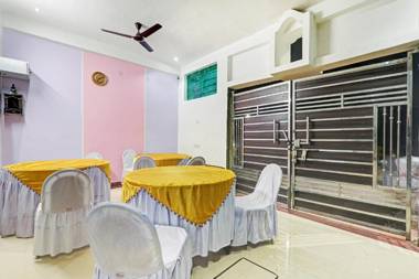 Collection O 84654 Hotel Raas