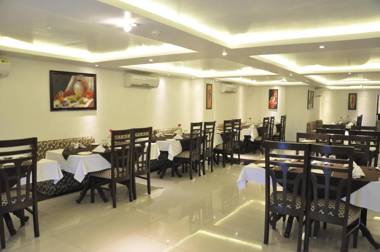 Hotel Mandakini Royale