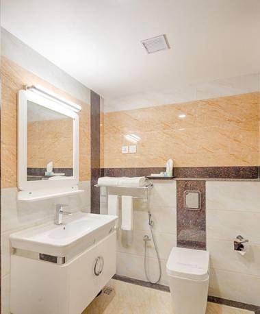 Hotel Lance International