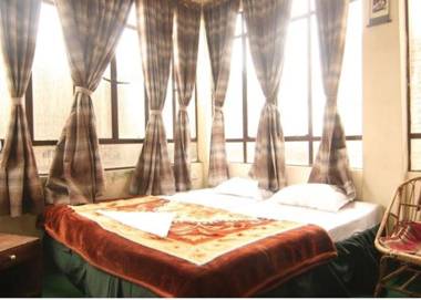 King Thai Hotel and Restaurant