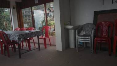 Vamoose Sinkawli Homestay