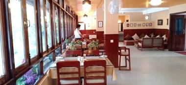 Yarlam Express Majitar