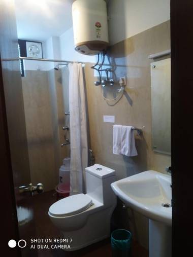 Yarlam Express Majitar