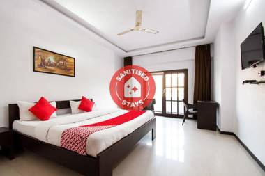 OYO 43484 Hotel Real Residency