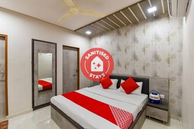 OYO 69067 Jagmohan Hotel