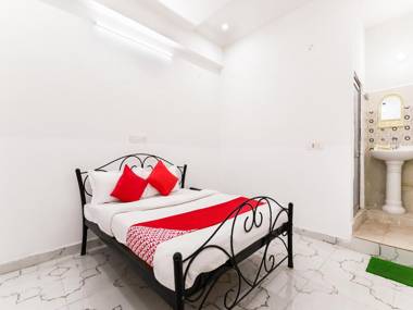 OYO 77964 Dhanlaxmi Restaurant & Guest House
