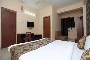 Collection O 4265 Hotel Greenpark