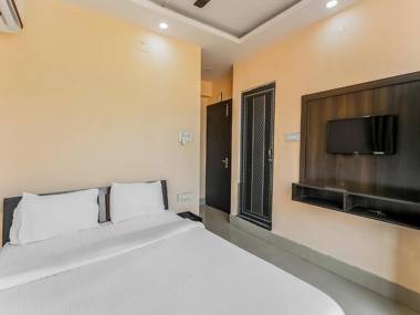 OYO 65070 The Orchid