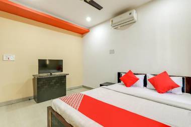 OYO Flagship 77840 The Sheher Inn