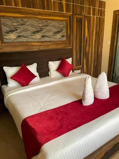 Hotel Trax International