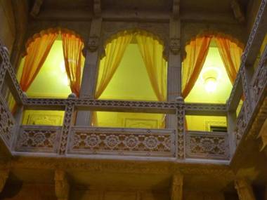 Hotel The Golden House