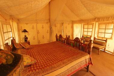 Sheesh Mahal Desert Camp