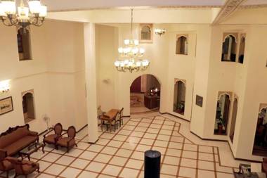 HOTEL DEOKI NIWAS PALACE