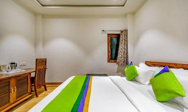 Treebo Trip Chandrangan Excellency Hanuman Circle