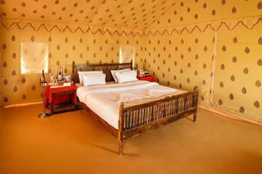 OYO 88119 Hotel Golden Heritage