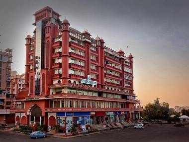 Hotel Whispering Palms