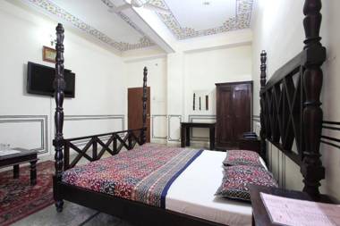 Hotel Raghuraj Palace