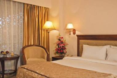 Clarion Bella Casa at Airport