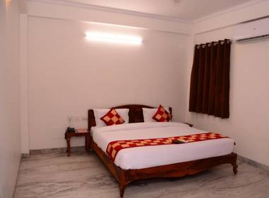 Hotel Sugandh Retreat