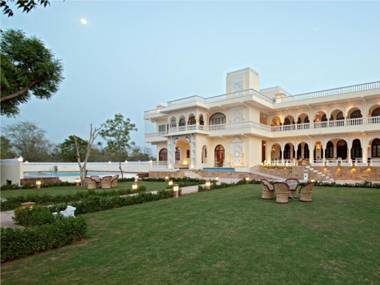 Talaibagh Palace